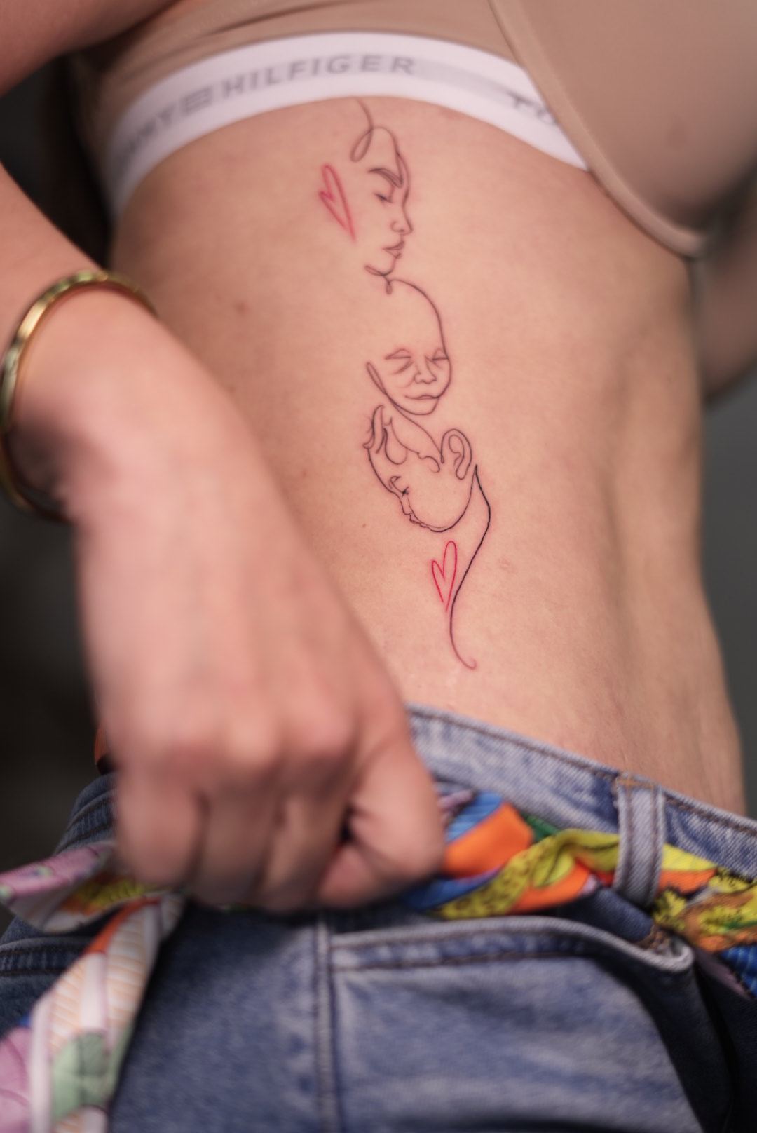 Tatuaje Fine line en Ink Fire, Mazatlán